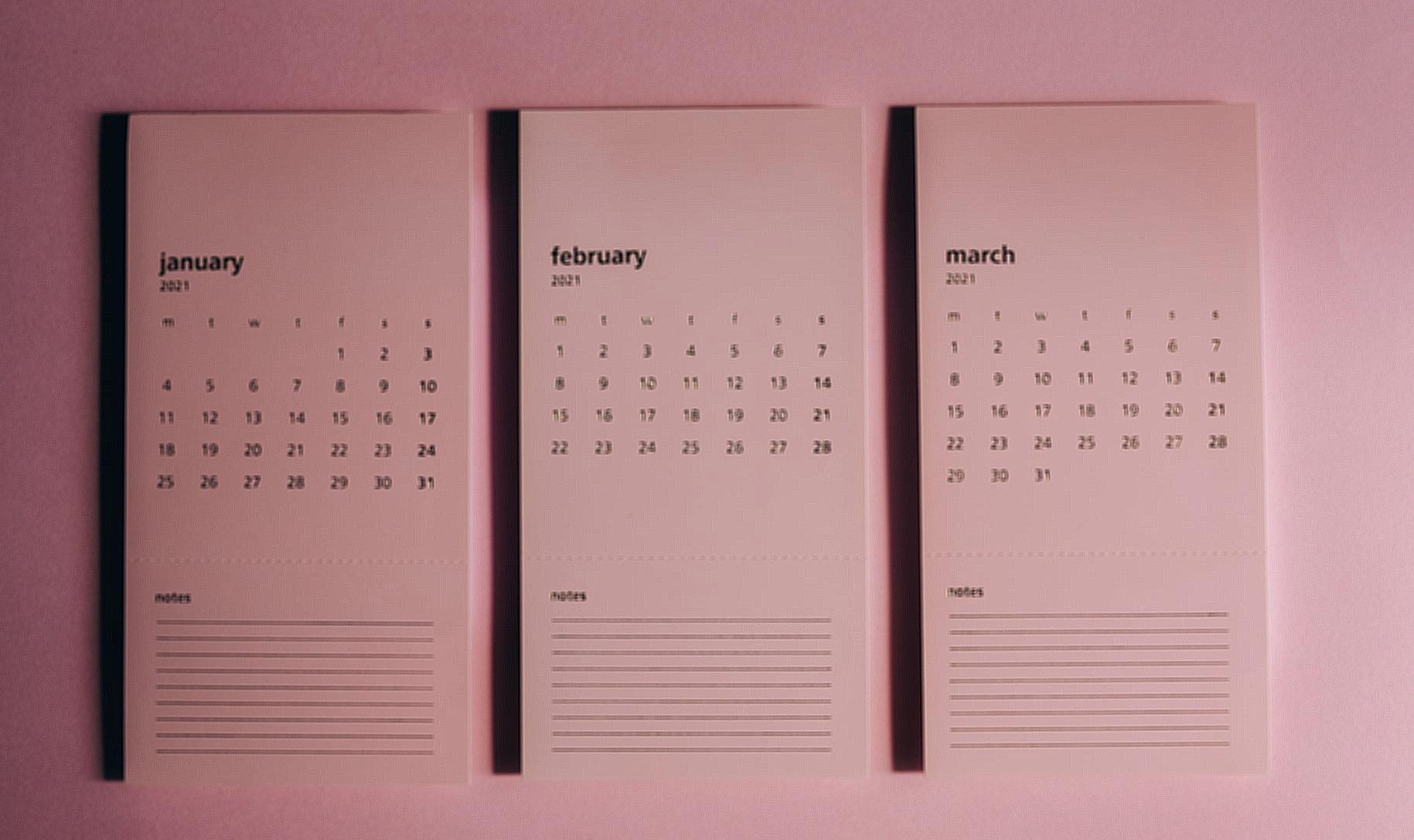 Set of monthly calendars with weekly dates